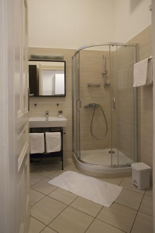 Walton Prime Apartment Budapest Luaran gambar